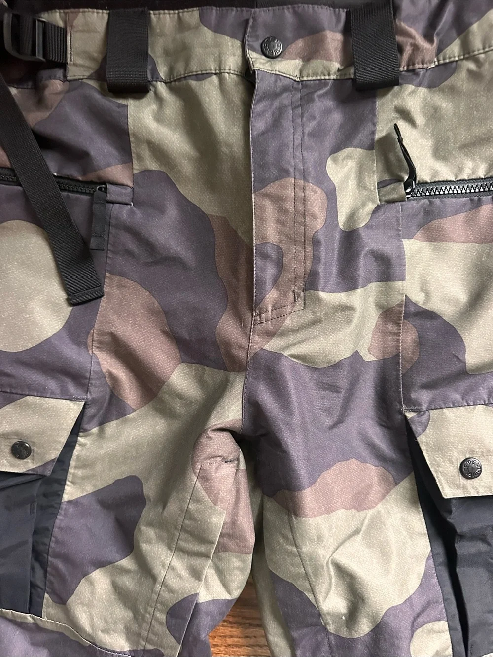 The North Face HyVent DT Waterproof Ski Snow Hike Pants Mens Size XL Camo Black